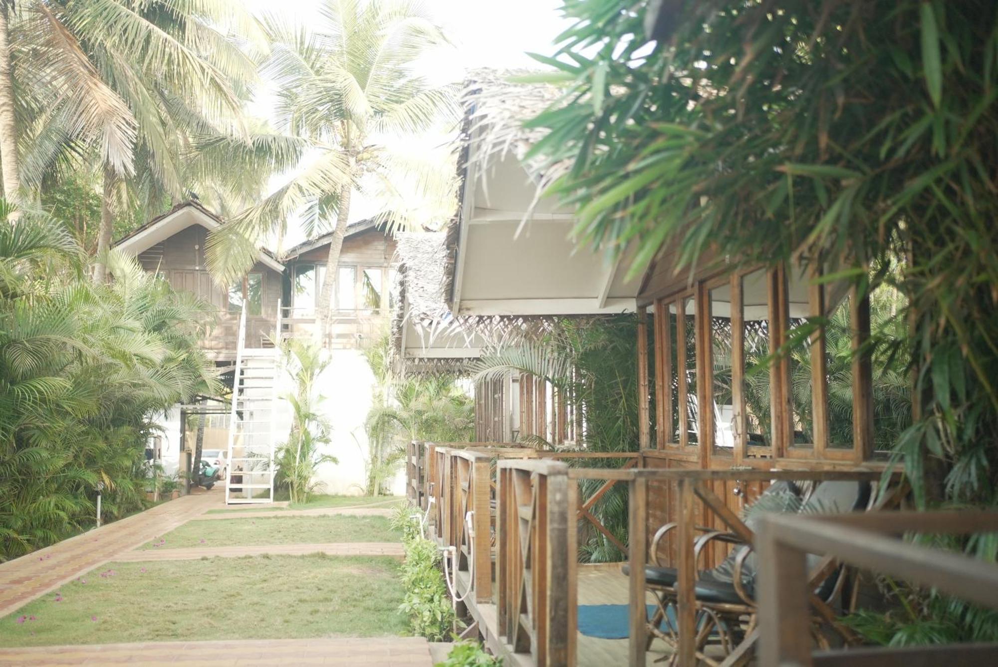 Seascape By Sand Sapphire Canacona Exterior photo